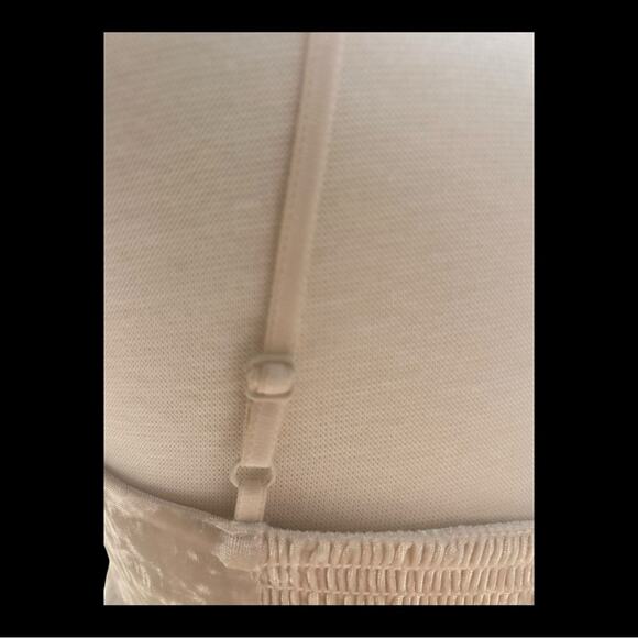 American Eagle Outfitters Women Size Medium Cream Tiered Peplum Camisole - Picture 15 of 16